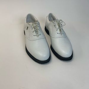 Lady fairway golf shoes